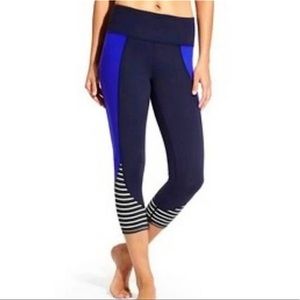 ⭐️ ATHLETA Crop leggings